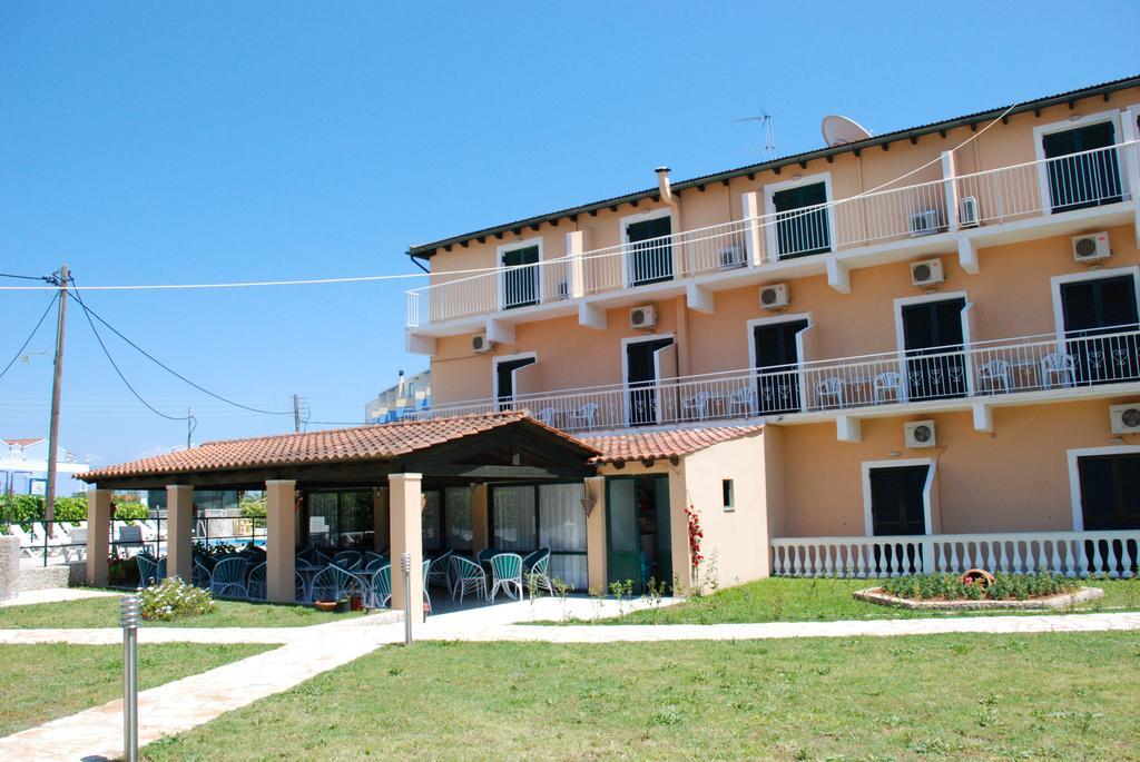 Seabird Hotel Moraitika Exterior photo